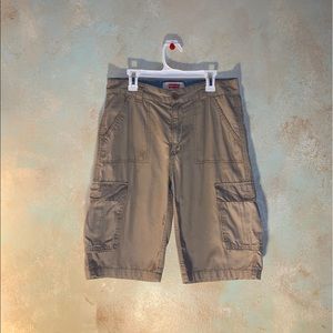 LEVI’S CARGO SHORTS